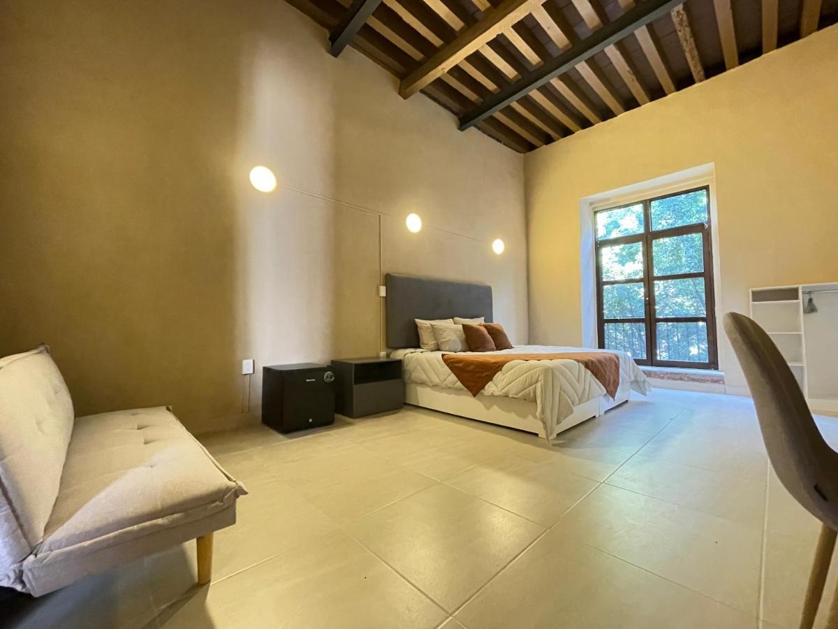 Colmena Centro Hotel